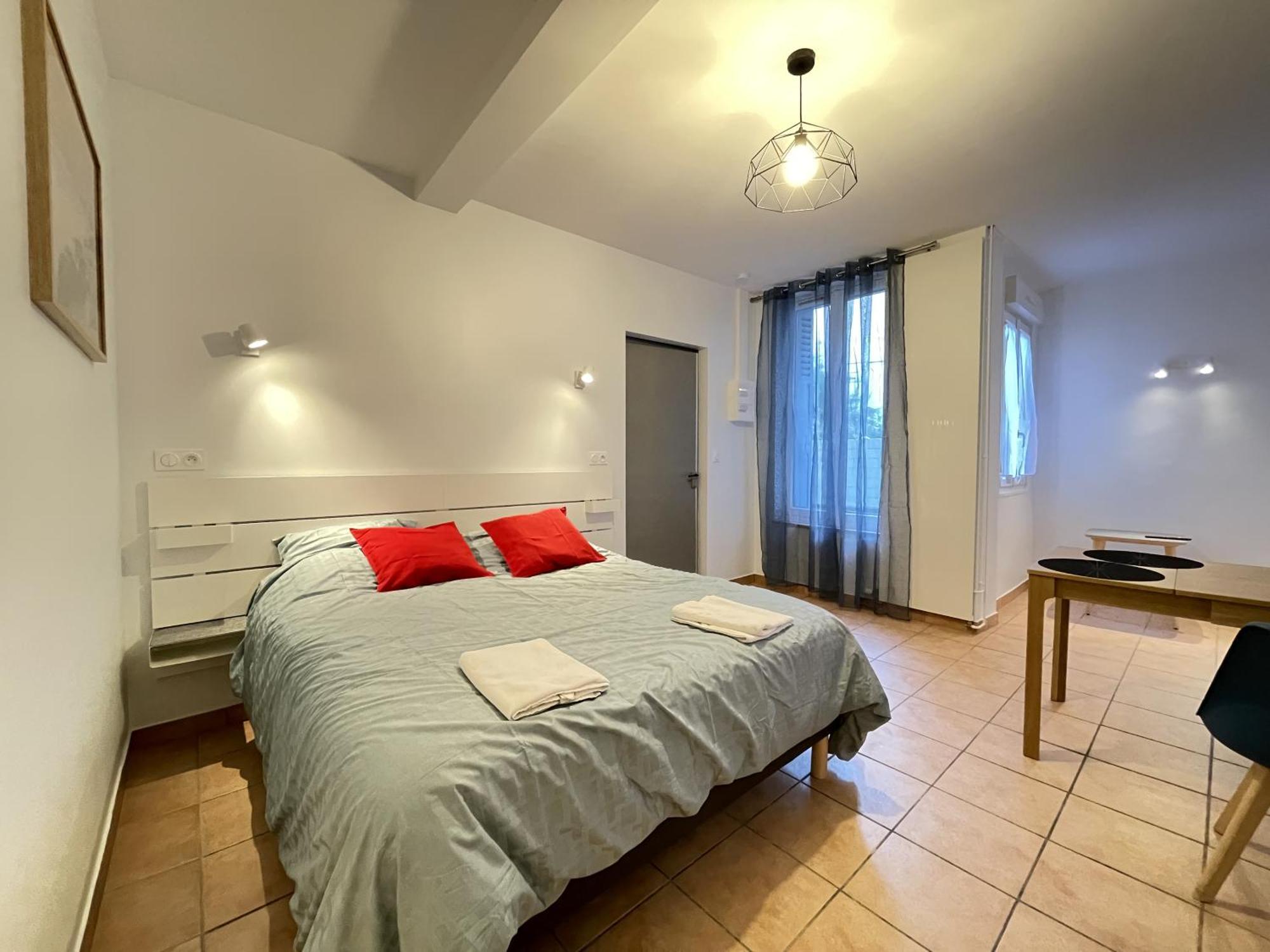 Appart'village Le Vieux Centre T1,t2,t3 - Parking - Thermes Apartment
