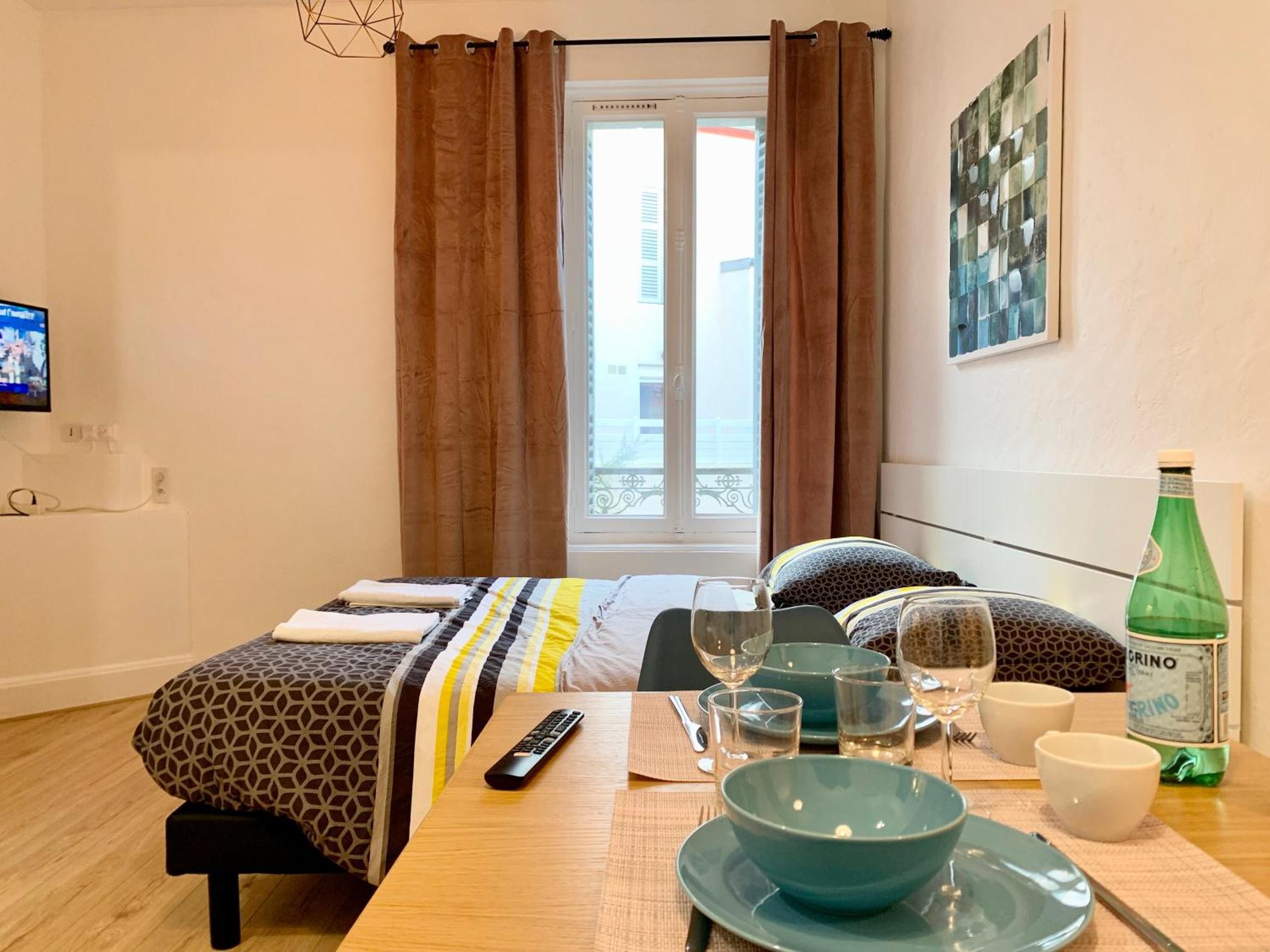 Appart'village Le Vieux Centre T1,t2,t3 - Parking - Thermes Apartment *