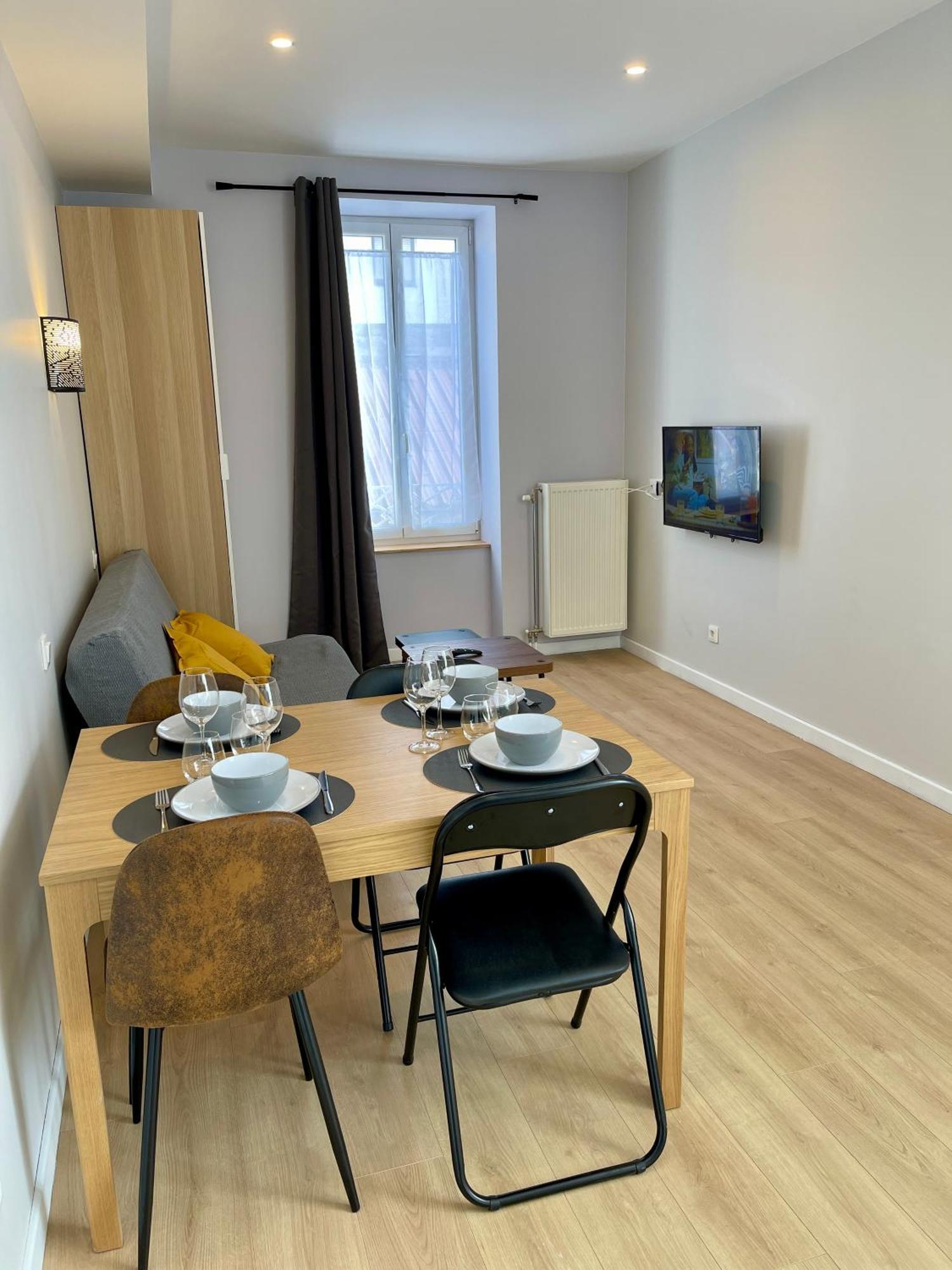 Appart'village Le Vieux Centre T1,t2,t3 - Parking - Thermes *