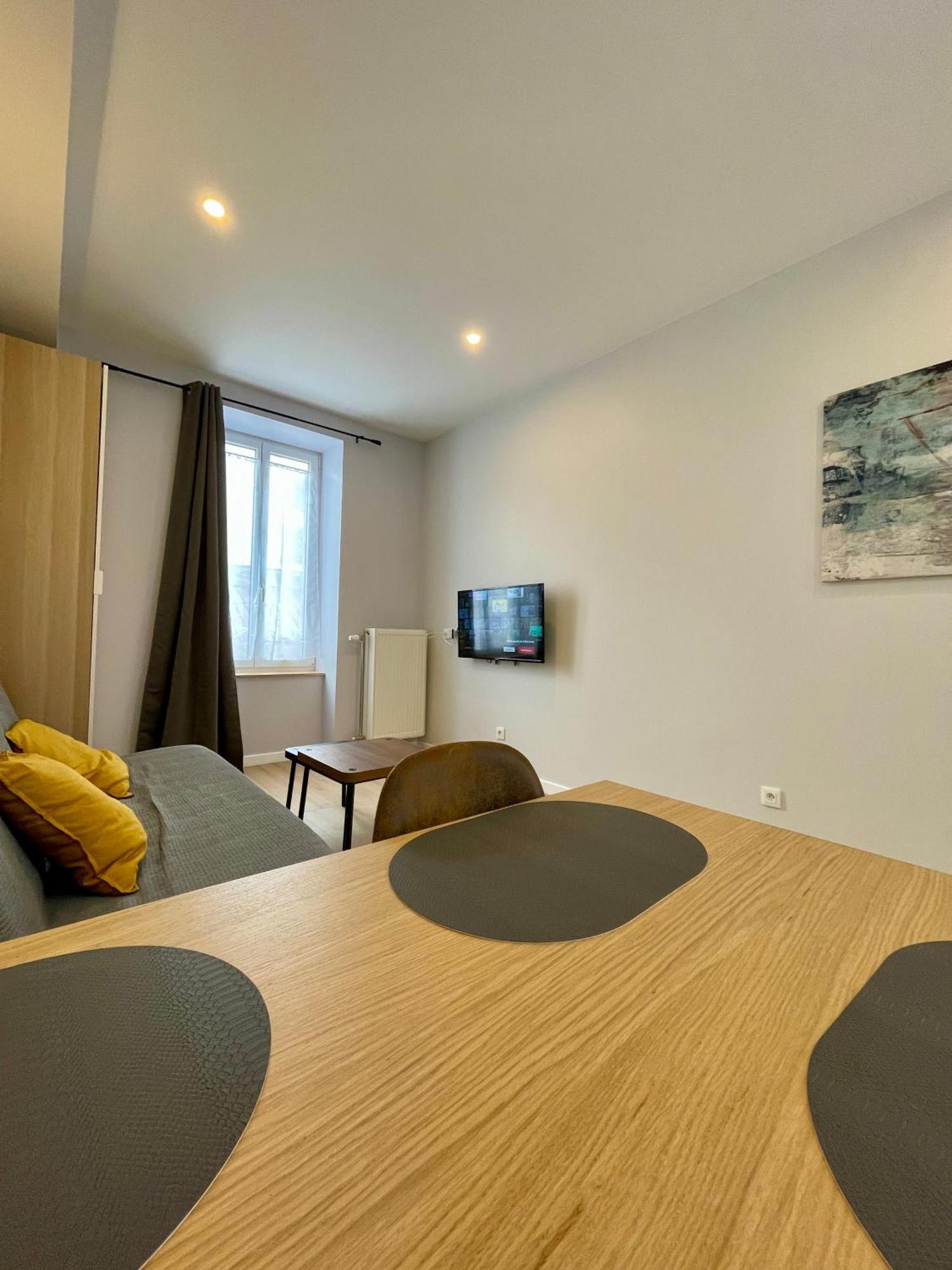 Apartment Appart'village Le Vieux Centre T1,t2,t3 - Parking - Thermes *