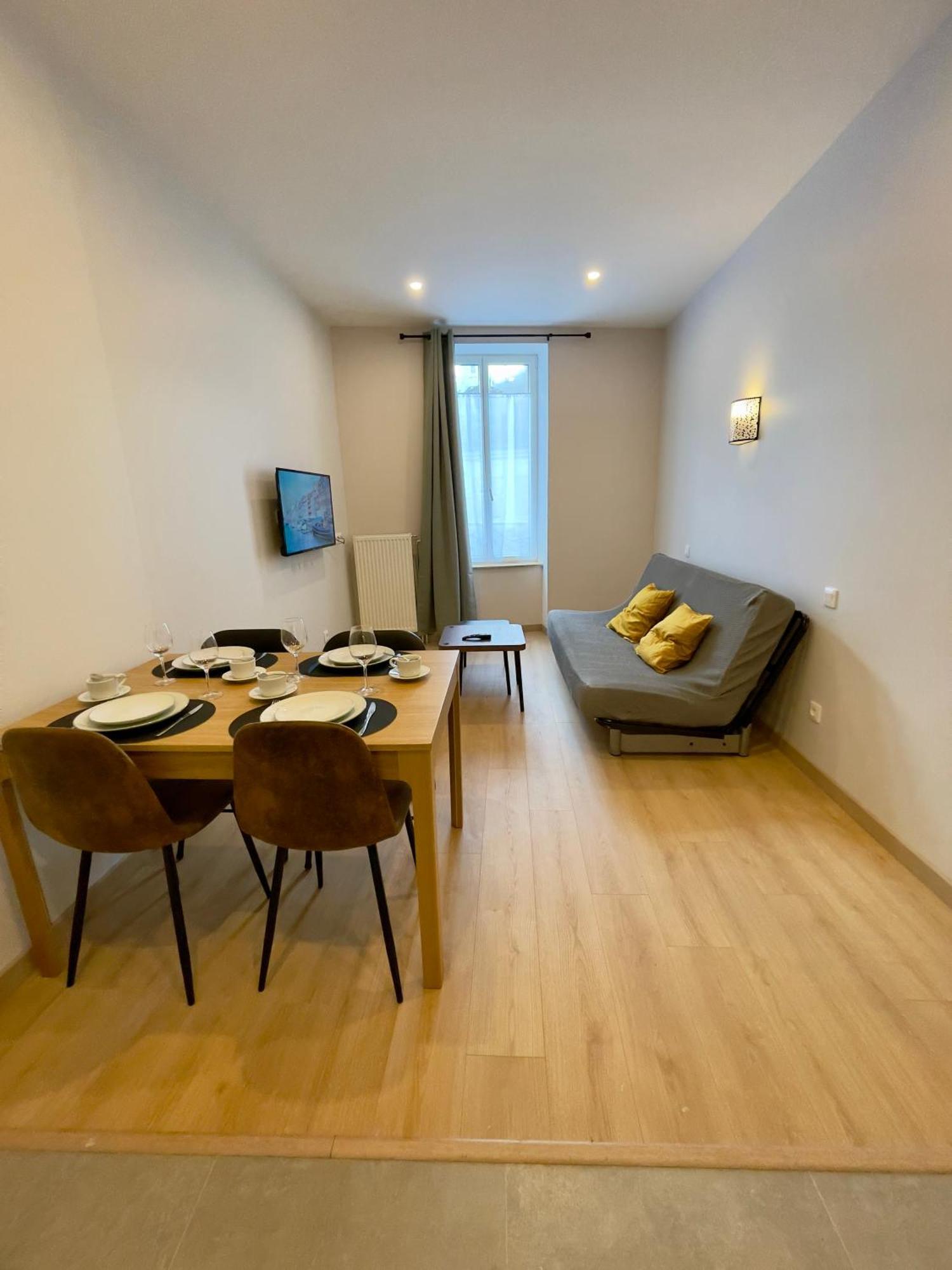 Appart'village Le Vieux Centre T1,t2,t3 - Parking - Thermes